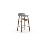 Normann Copenhagen Form valnød Barstoel