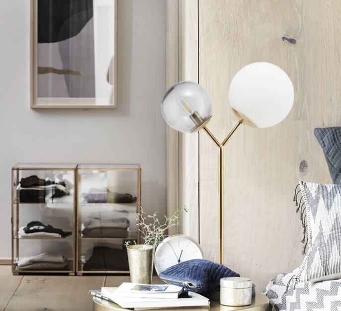 House Doctor Lampe de table en laiton deux fois House Doctor Lampe de table en laiton deux fois