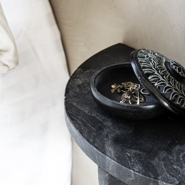House Doctor Mega wall shelf black marble