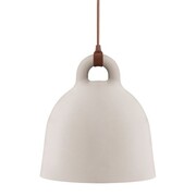 Normann Copenhagen Cloche sable lumière pendante moyenne Normann Copenhagen Cloche sable lumière pendante moyenne