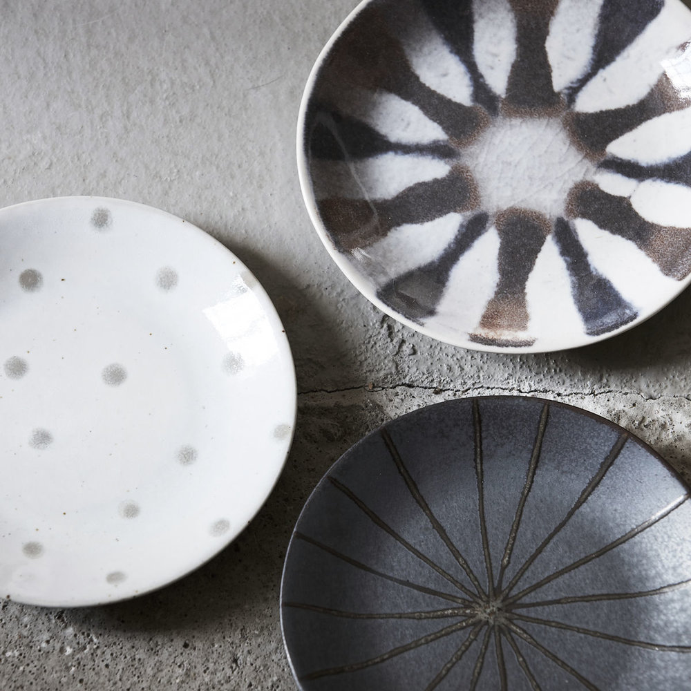 House Doctor Suns plates dark brown - set of 12 pieces