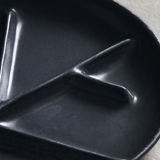 House Doctor Branch plates dark gray - set of 6 pieces House Doctor Branch plates dark gray - set of 6 pieces