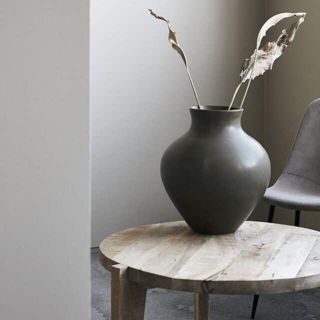 House Doctor Santa Fe vase - shellish mud vase - black - Copy House Doctor Santa Fe vase - shellish mud vase - black - Copy