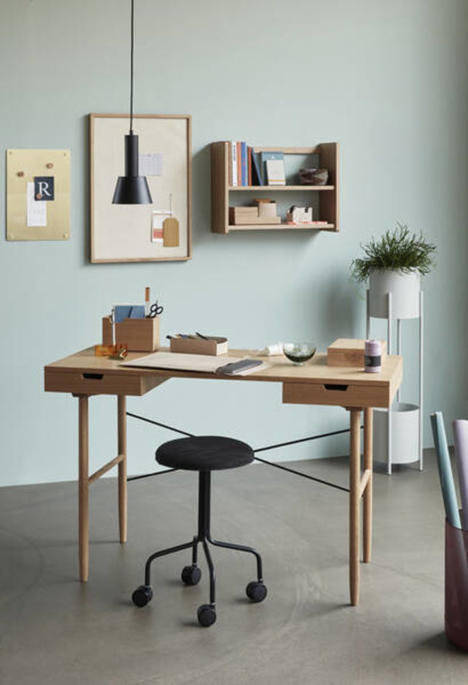 Hubsch Pot on standard metal - gray