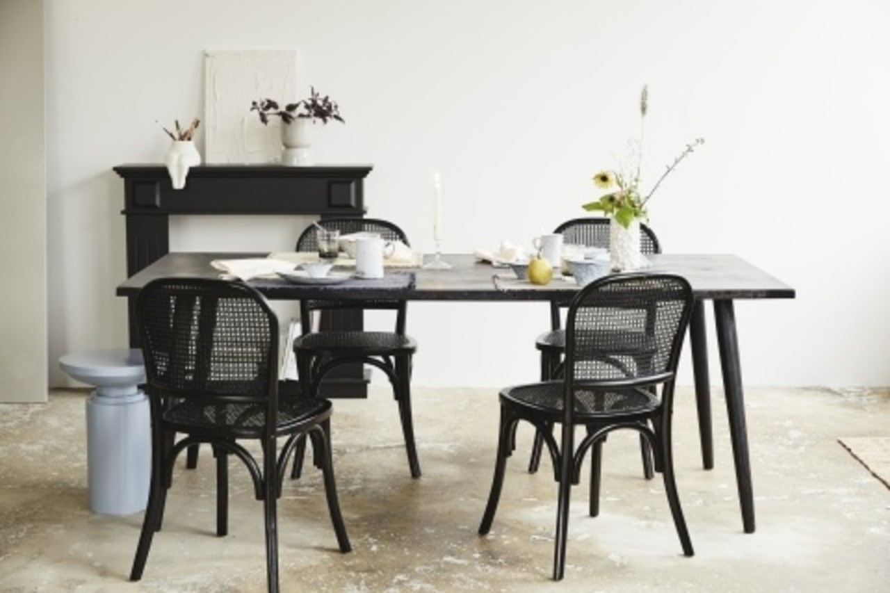 Nordal Hau eettafel - zwart Nordal Hau eettafel - zwart