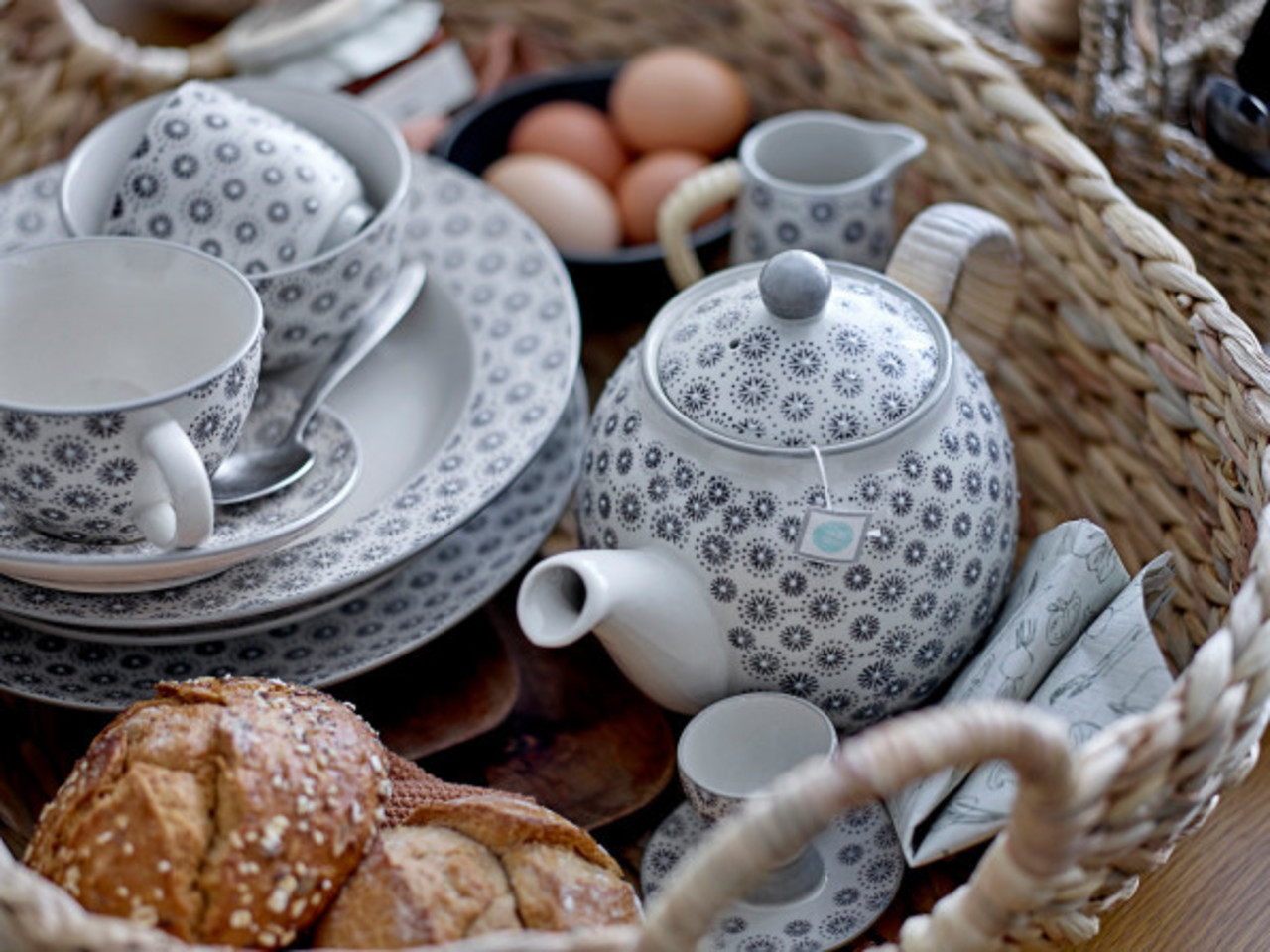 Bloomingville Elsa pastatallerken - sett med 6 stykker Ø28xH4 cm Bloomingville Elsa pastatallerken - sett med 6 stykker Ø28xH4 cm