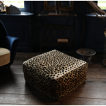 Doing Goods Leoparden-Hocker – 1.40.15.004.700.5 Doing Goods Leoparden-Hocker – 1.40.15.004.700.5