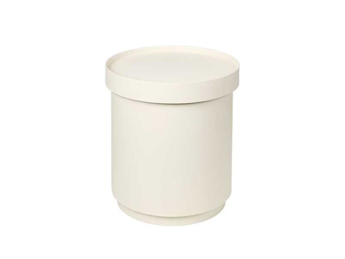 Broste Copenhagen Ninna Tisch hoch - regnerischer Tag Broste Copenhagen Ninna Tisch hoch - regnerischer Tag