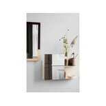 Broste Copenhagen Estante de pared con espejo Svante - rainy day Broste Copenhagen Estante de pared con espejo Svante - rainy day