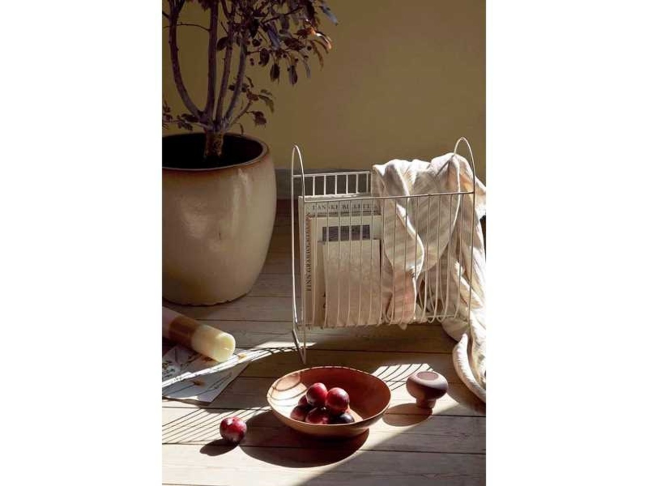 Broste Copenhagen Porte-revues Maggie - gris clair Broste Copenhagen Porte-revues Maggie - gris clair