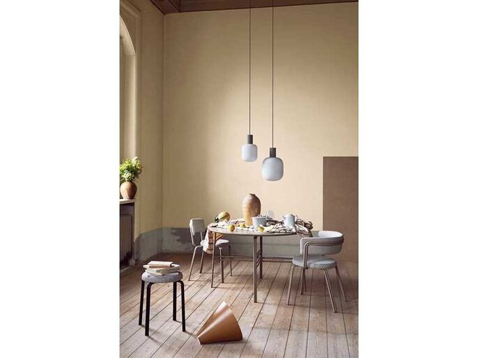 Broste Copenhagen Lolly hanging lamp sand - Ø27XH42cm Broste Copenhagen Lolly hanging lamp sand - Ø27XH42cm