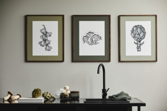 Nordal Knoblauchillustration - dunkle Eiche Nordal Knoblauchillustration - dunkle Eiche