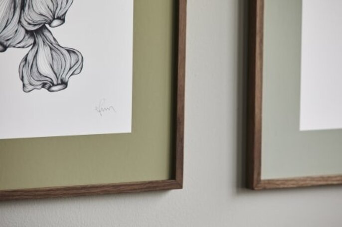 Nordal Garlic illustration - dark oak Nordal Garlic illustration - dark oak