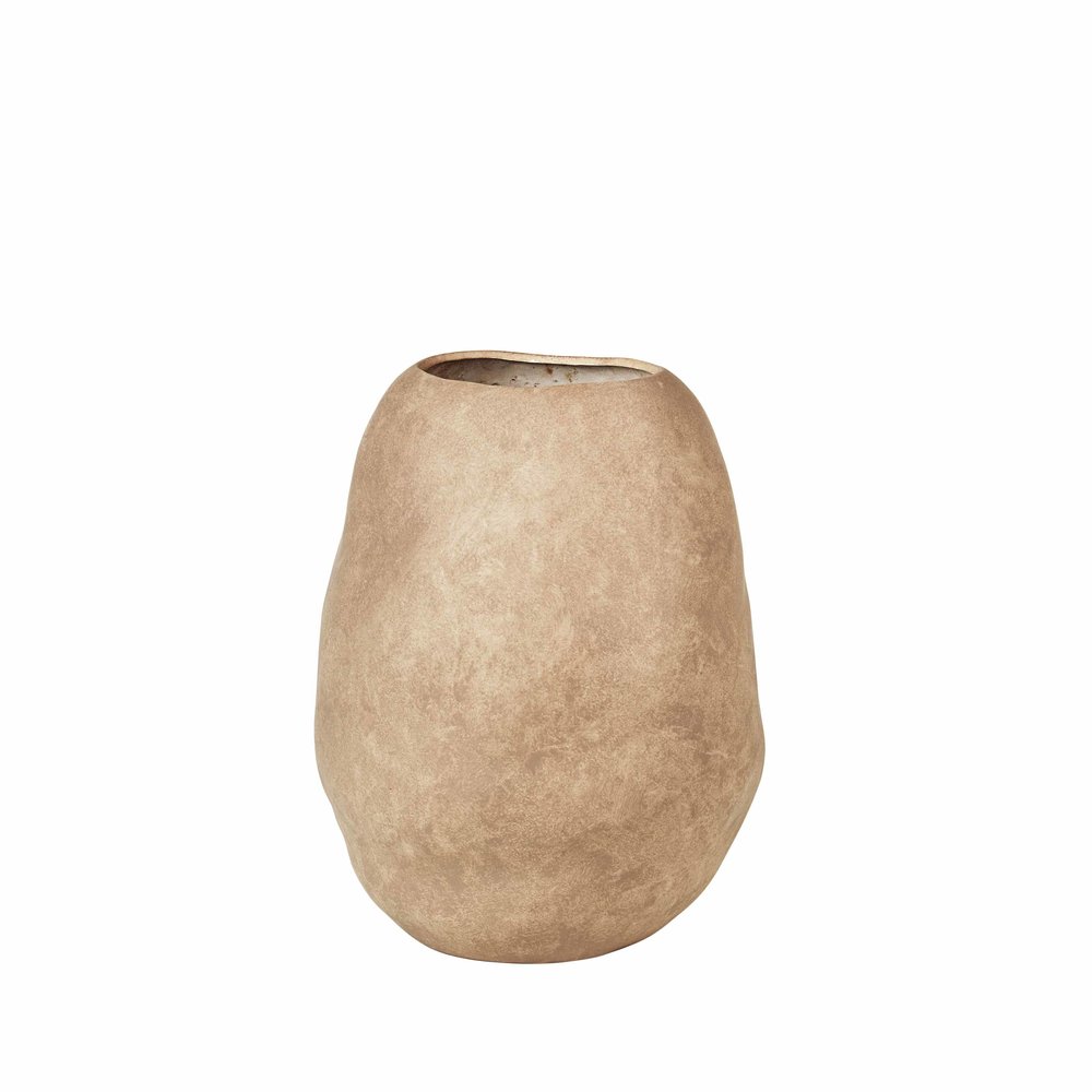 Broste Copenhagen Organic vase pottery - 34.5x33.5x43cm Broste Copenhagen Organic vase pottery - 34.5x33.5x43cm