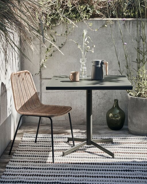 House Doctor Table carrée Helo - vert 210920701