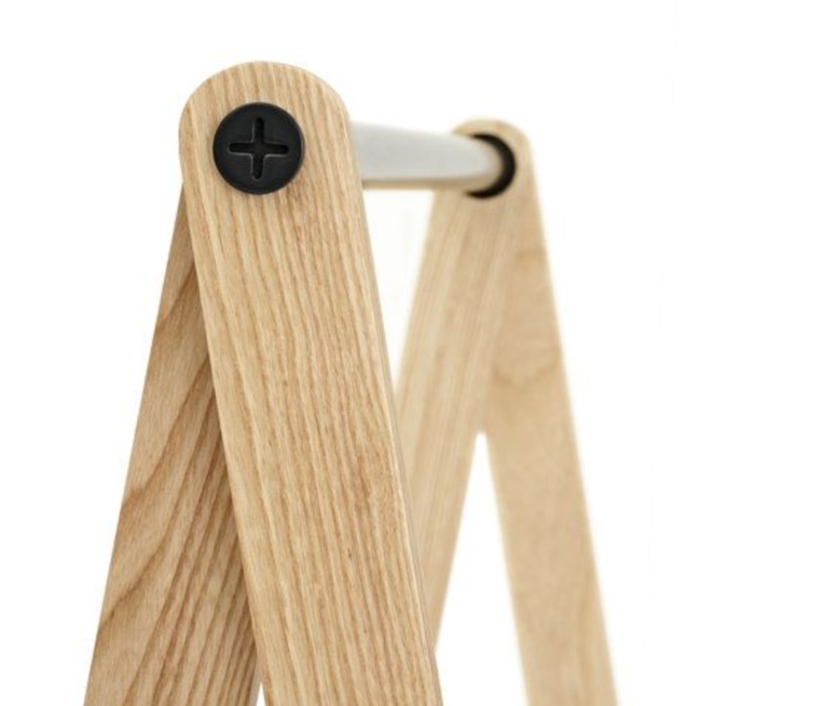 Normann Copenhagen Toj Store grå klær rack