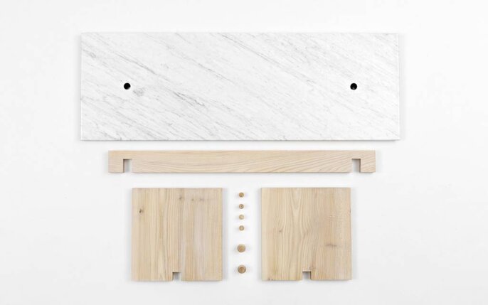 Normann Copenhagen fast bord