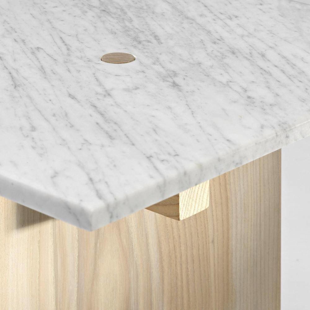 Normann Copenhagen fast bord