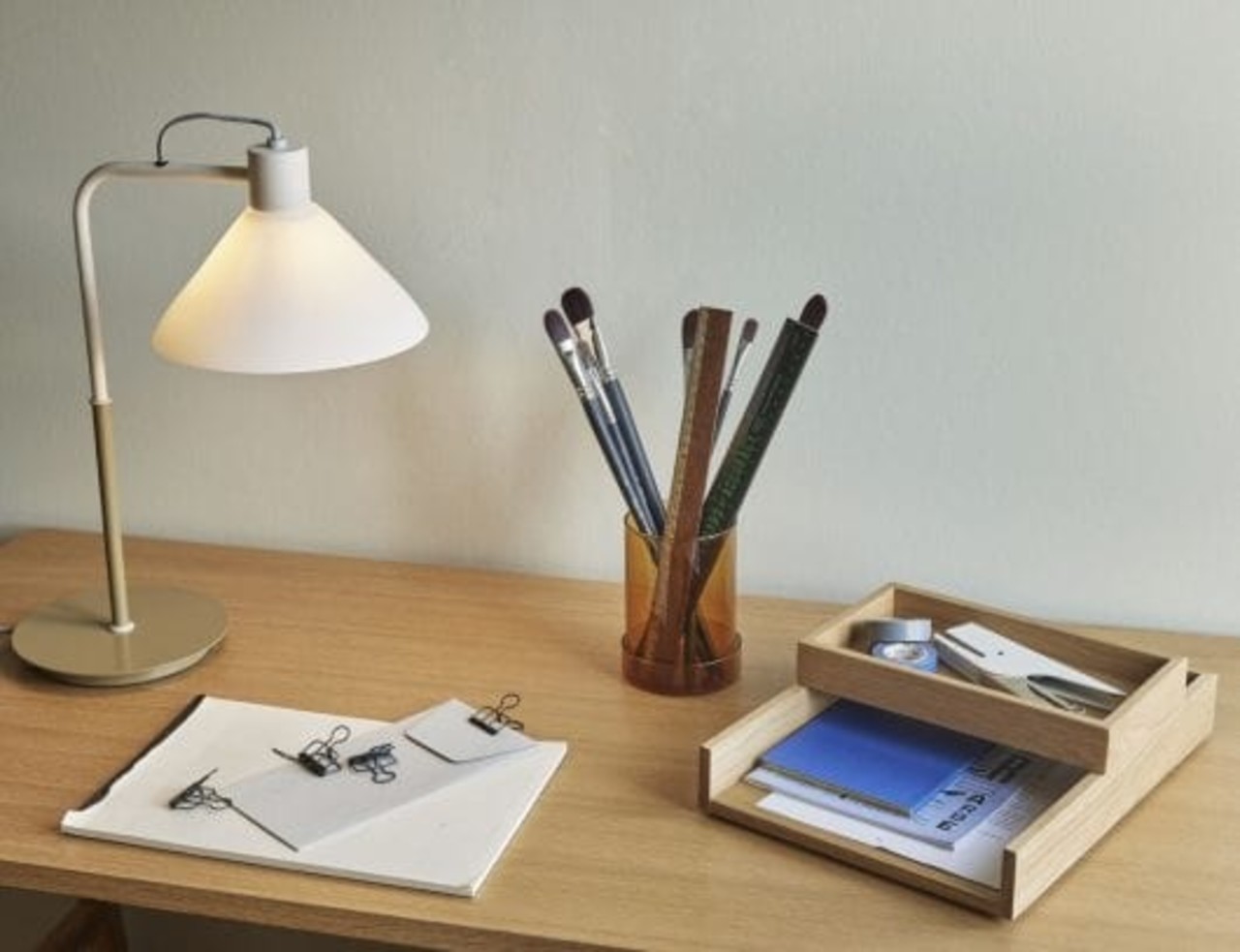 Hubsch Spot table lamp khaki - 961507 Hubsch Spot table lamp khaki - 961507