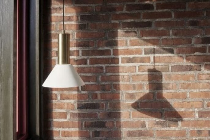 Hubsch Lampada a sospensione a contrasto ottone - 961612 Hubsch Lampada a sospensione a contrasto ottone - 961612