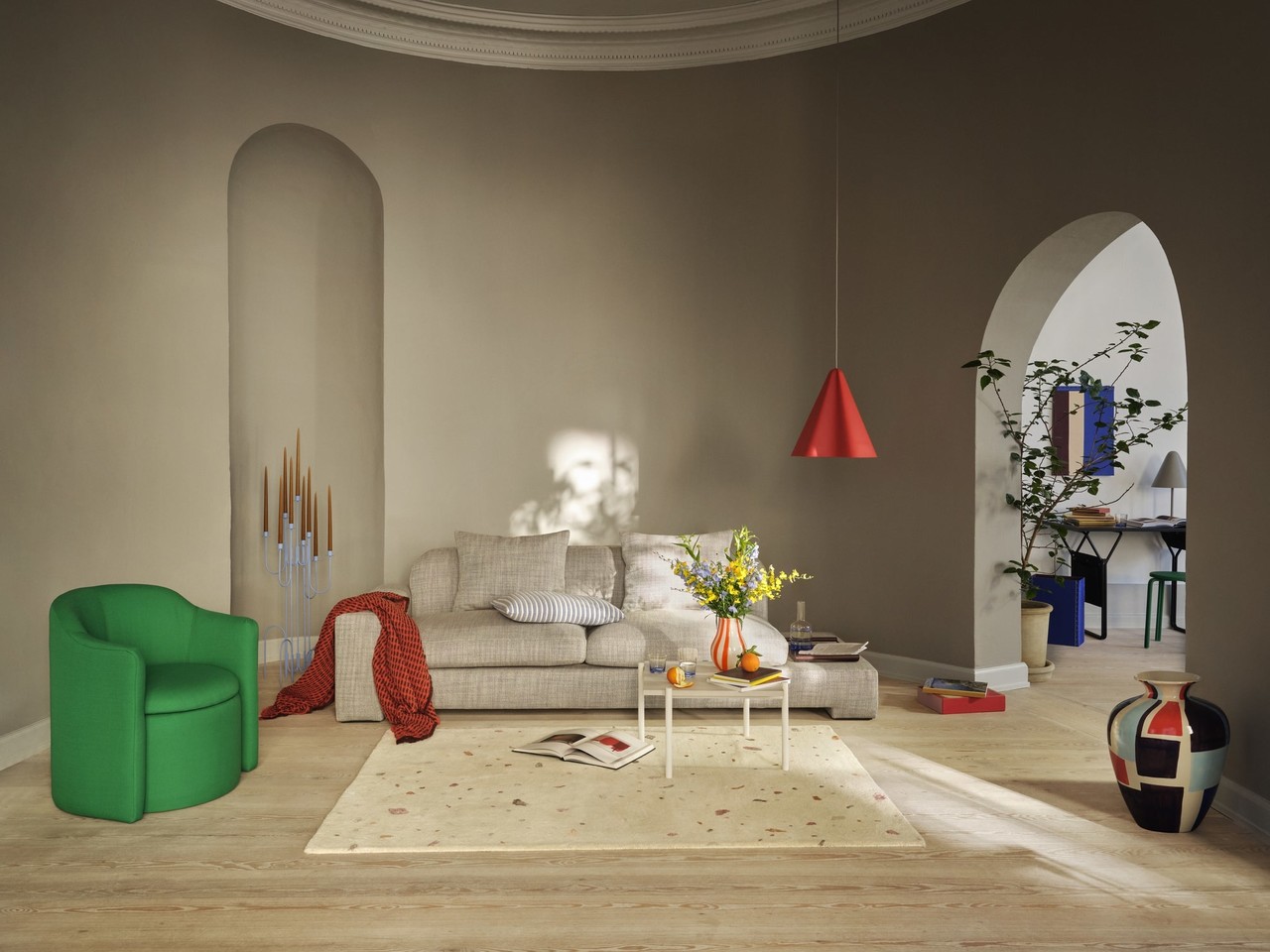 Broste Copenhagen Kjol hänglampa röd Ø30cm - 60080007