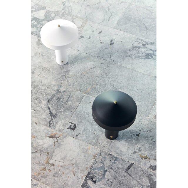 OYOY Hatto bordslampa svart - L300695