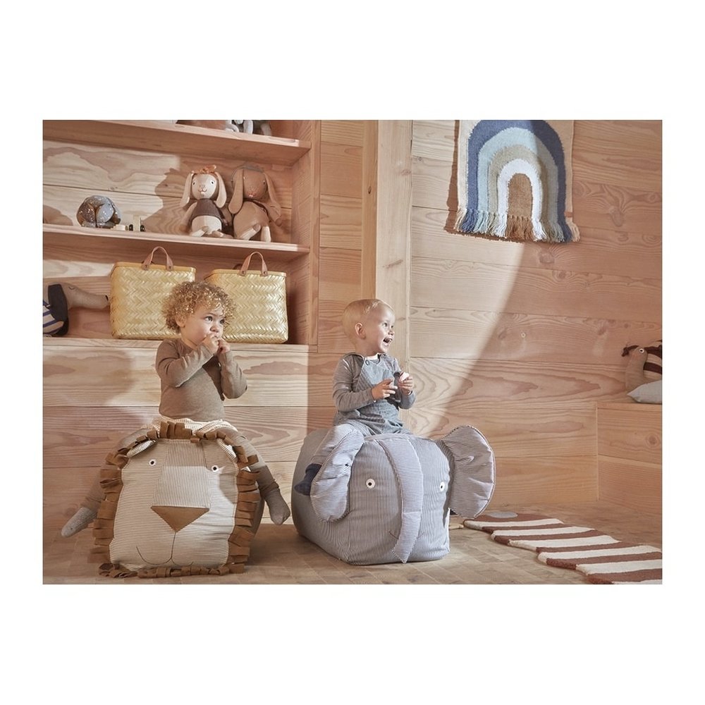 OYOY Erik elephant ride on footstool - M107203