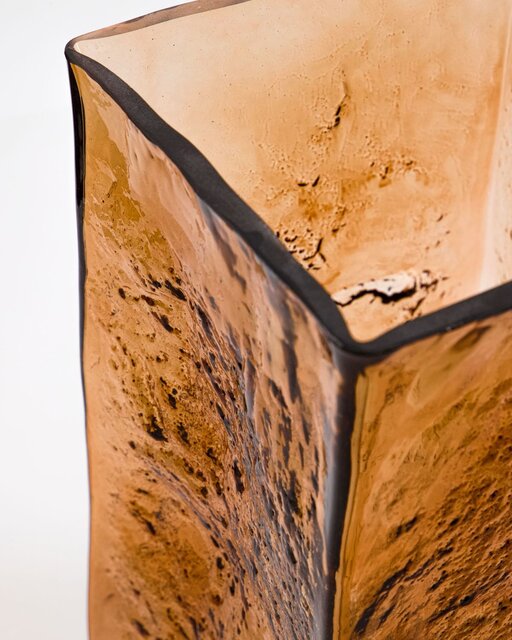 House Doctor Vase carré ambre - 208342042 House Doctor Vase carré ambre - 208342042