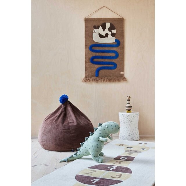 OYOY Beanbag fløjlsbuks puff choco - M107220 OYOY Beanbag fløjlsbuks puff choco - M107220