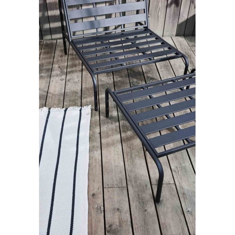 OYOY Furi outdoor loungestoel - L300767 OYOY Furi outdoor loungestoel - L300767