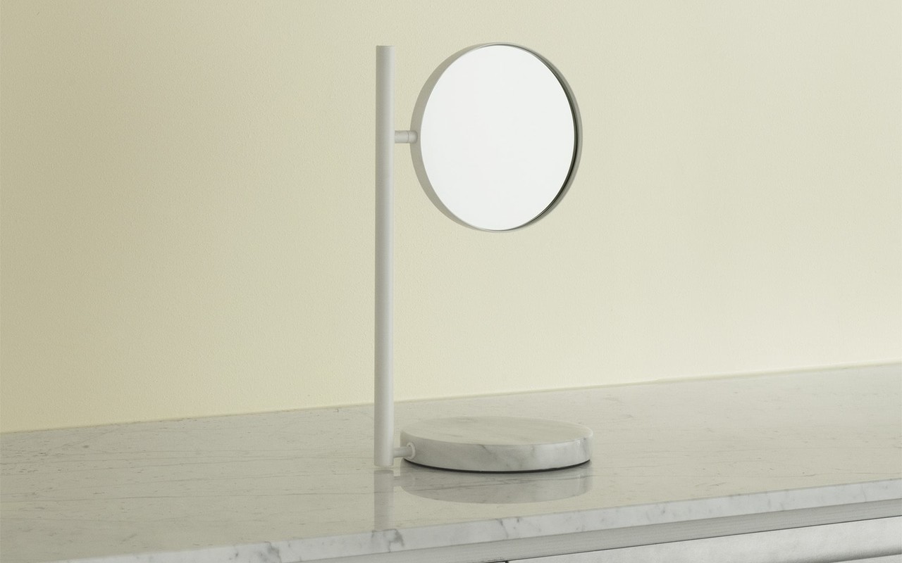 Normann Copenhagen Specchio Pose bianco - 605691 Normann Copenhagen Specchio Pose bianco - 605691