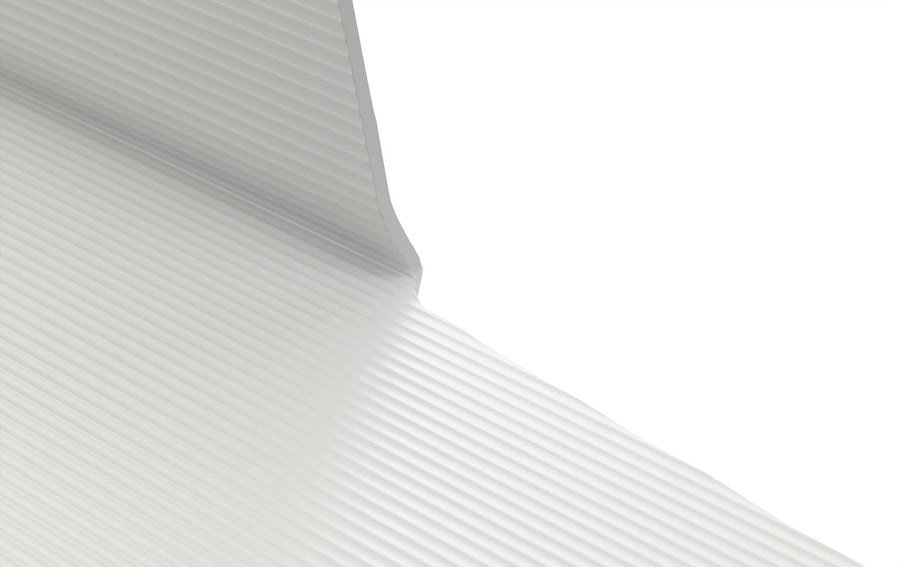 Normann Copenhagen Jet vegghylle 160cm hvit - 600996 Normann Copenhagen Jet vegghylle 160cm hvit - 600996