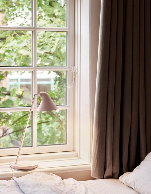 Louis Poulsen NJP mini table lamp soft pink - 5744168164