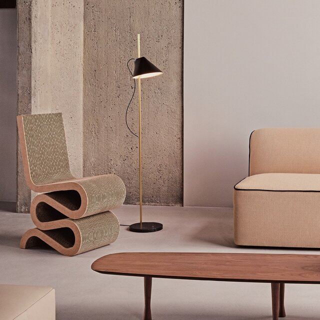 Louis Poulsen Yuh stående lampe messing/svart - 5744162678 Louis Poulsen Yuh stående lampe messing/svart - 5744162678