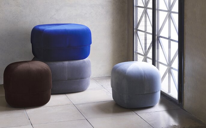 Normann Copenhagen Reposapiés Circus pequeño azul eléctrico - 601064