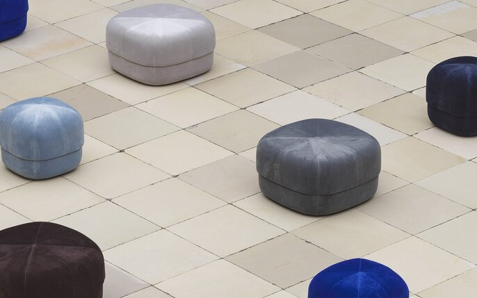 Normann Copenhagen Reposapiés Circus pequeño azul eléctrico - 601064