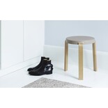 Normann Copenhagen Hahnhocker Walnuss/Sand – 602288 Normann Copenhagen Hahnhocker Walnuss/Sand – 602288