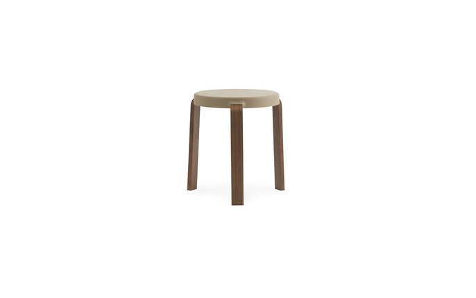 Normann Copenhagen Tabouret robinet noyer/sable - 602288 Normann Copenhagen Tabouret robinet noyer/sable - 602288