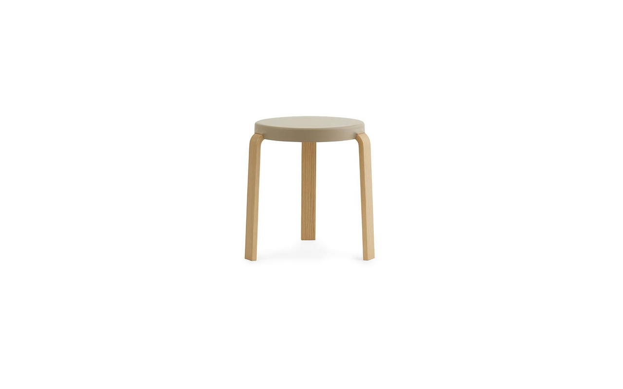 Normann Copenhagen Tap kruk eiken/zand - 602286 Normann Copenhagen Tap kruk eiken/zand - 602286