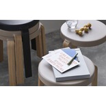 Normann Copenhagen Tap kruk walnoot/grijs - 602257 Normann Copenhagen Tap kruk walnoot/grijs - 602257