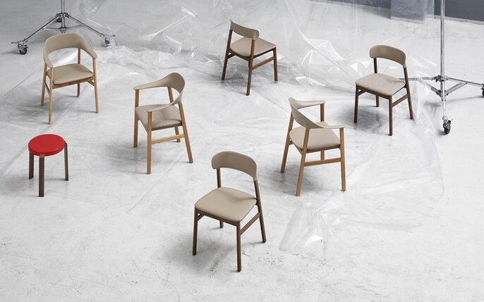 Normann Copenhagen Silla Herit roble oscuro/verde textil - 1401017