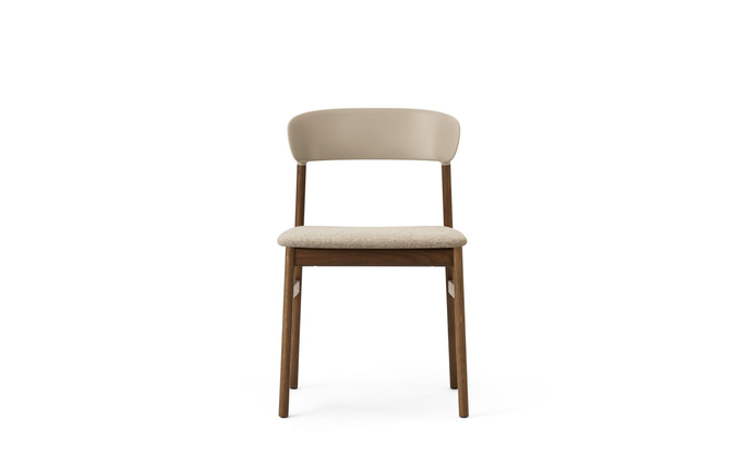 Normann Copenhagen Herit chair dark oak/textile sand - 1401016 Normann Copenhagen Herit chair dark oak/textile sand - 1401016