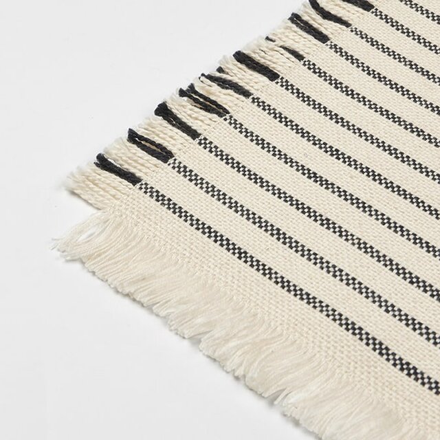 Broste Copenhagen Elouise bordløber råhvid/sort - 71210320