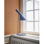 Louis Poulsen Lampe à poser AJ bleu poussiéreux - 5744170136