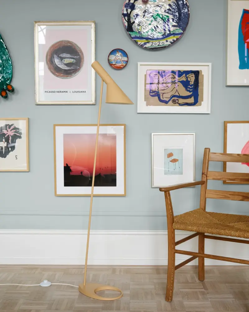 Louis Poulsen AJ staande lamp warm sand - 5744170026 Louis Poulsen AJ staande lamp warm sand - 5744170026