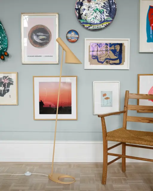 Louis Poulsen Lampe sur pied AJ sable chaud - 5744170026