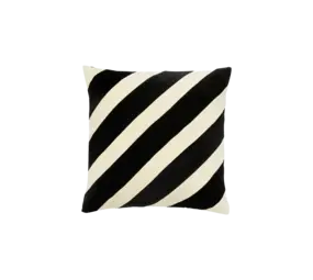 Nordal Theta cushion black/ivory including filling Nordal Theta cushion black/ivory including filling