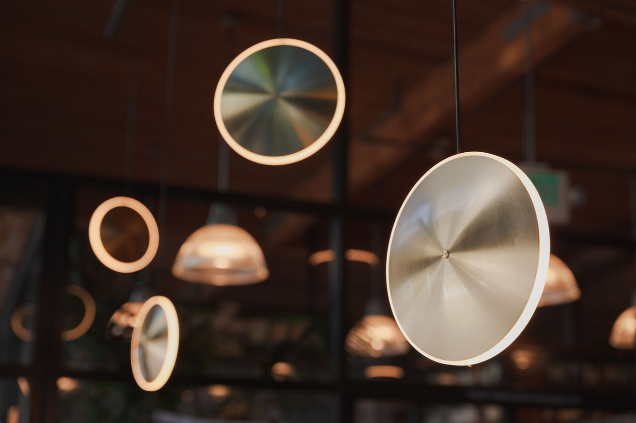 Graypants Dish10v hanging lamp brass - GP-285