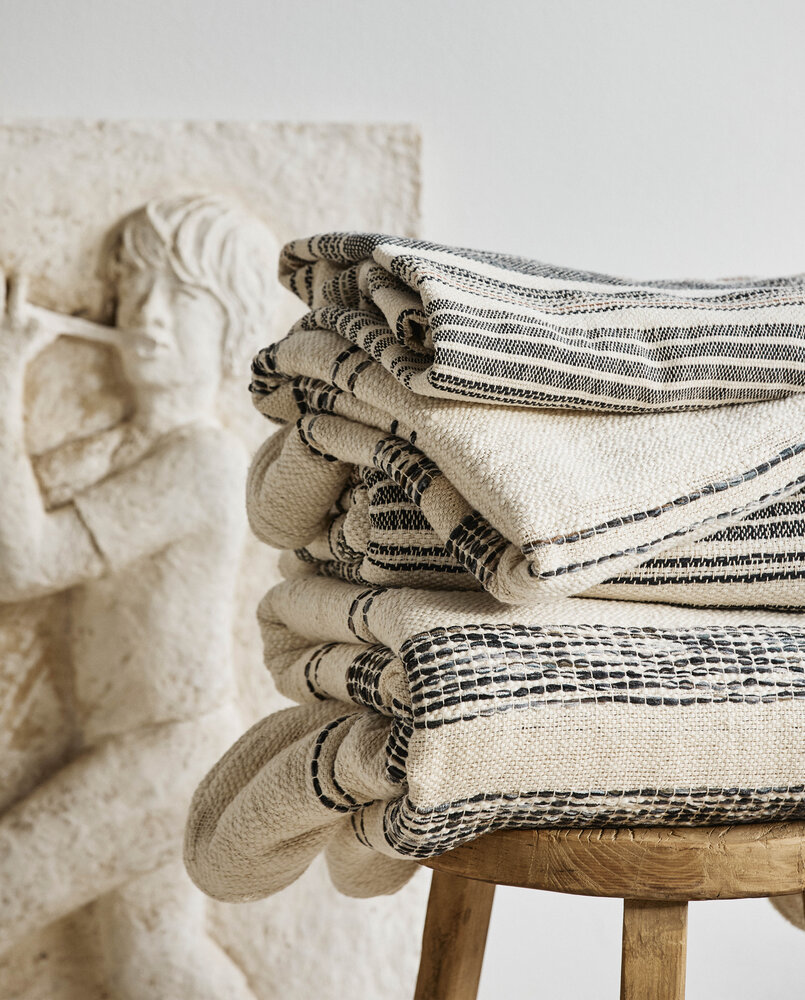 Nordal Copriletto Vesper 270x270 cm - 6101 Nordal Copriletto Vesper 270x270 cm - 6101