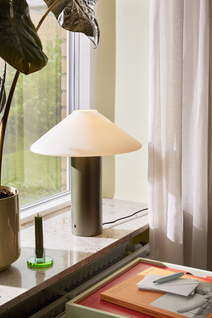 Hubsch Orbit bordslampa mörkgrön - 961901
